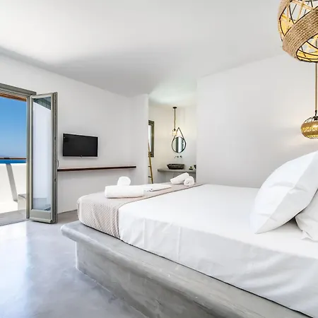 The Amethyst Exclusive Hotel Oia