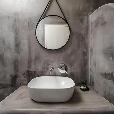 The Amethyst Exclusive Hotel Oia
