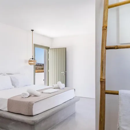 The Amethyst Exclusive Oia